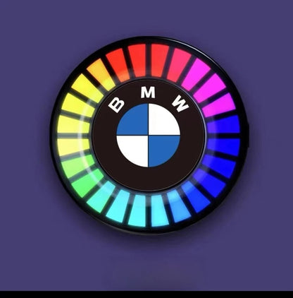 Musical Rhythm LED -autovalo (aromidiffuusorilla)