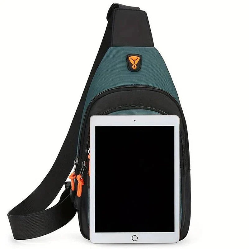 Vedenpitävä crossbody-laukku useilla taskuilla