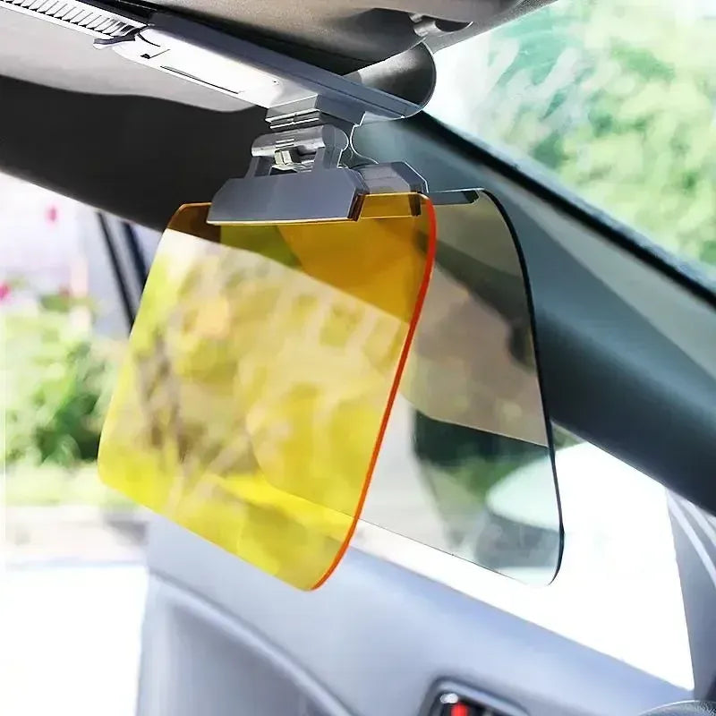 Klipsillä kiinnitettävä häikäisysuoja autoon