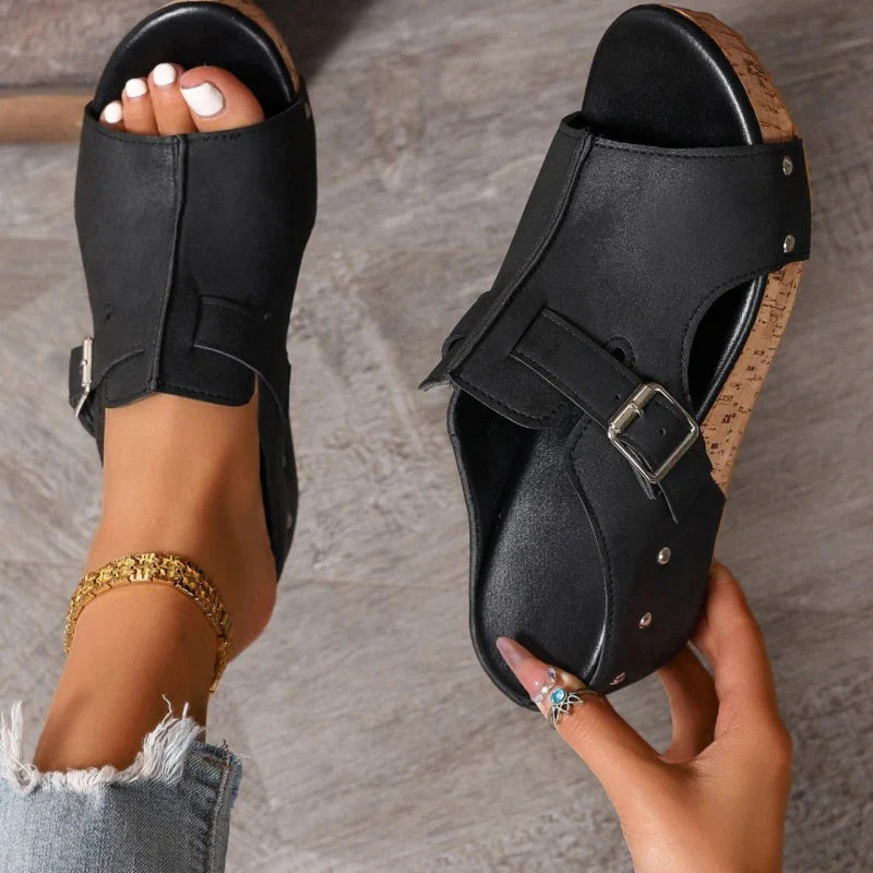 Naisten peep-toe-kiilakorkosandaalit korokepohjalla