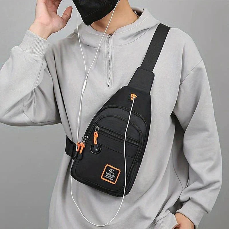 Vedenpitävä crossbody-laukku useilla taskuilla