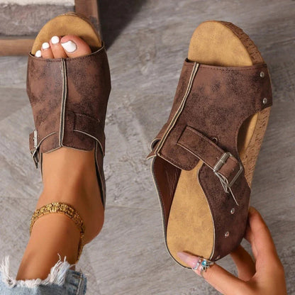 Naisten peep-toe-kiilakorkosandaalit korokepohjalla